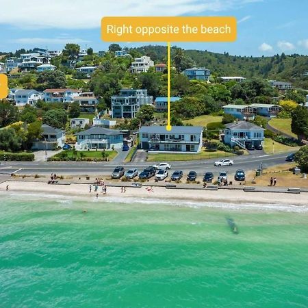 Beach Front Resort! Maraetai Екстериор снимка